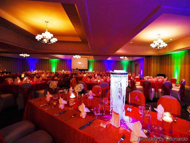 Doubletree By Hilton Hotel Raleigh - Brownstone - University Luaran gambar