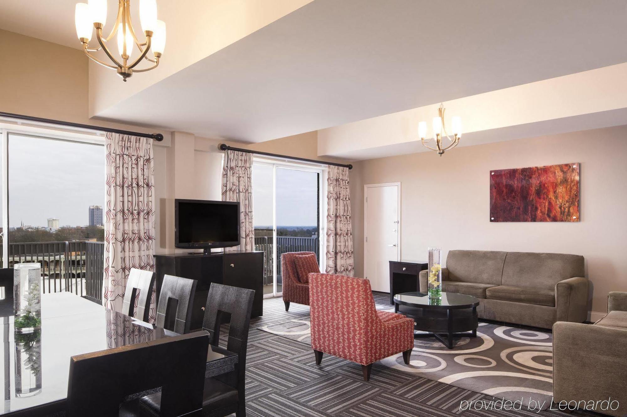 Doubletree By Hilton Hotel Raleigh - Brownstone - University Luaran gambar