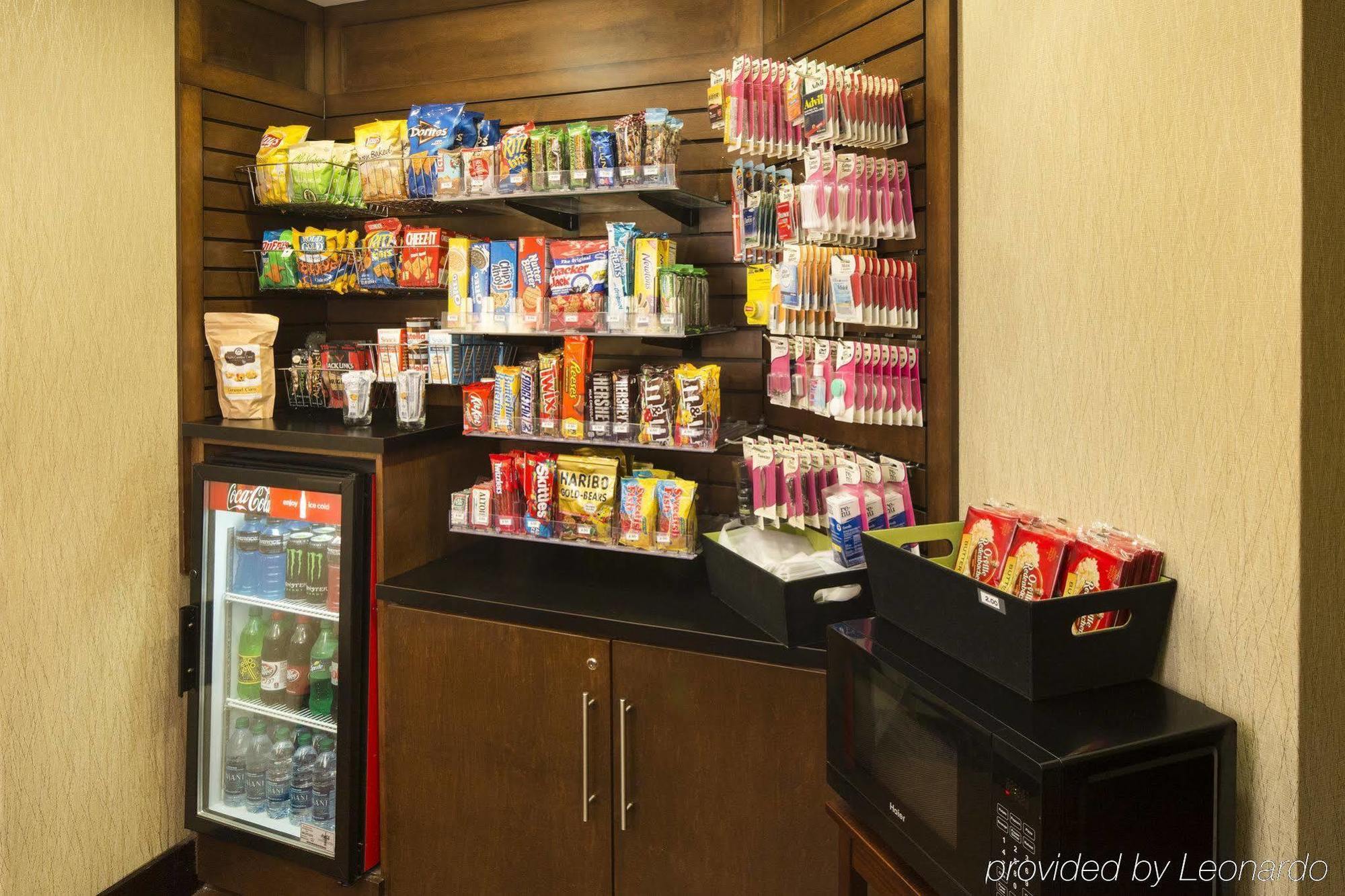 Doubletree By Hilton Hotel Raleigh - Brownstone - University Luaran gambar