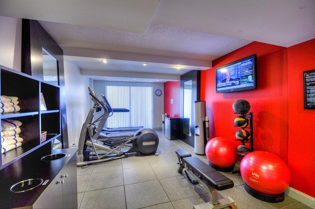 Doubletree By Hilton Hotel Raleigh - Brownstone - University Kemudahan gambar