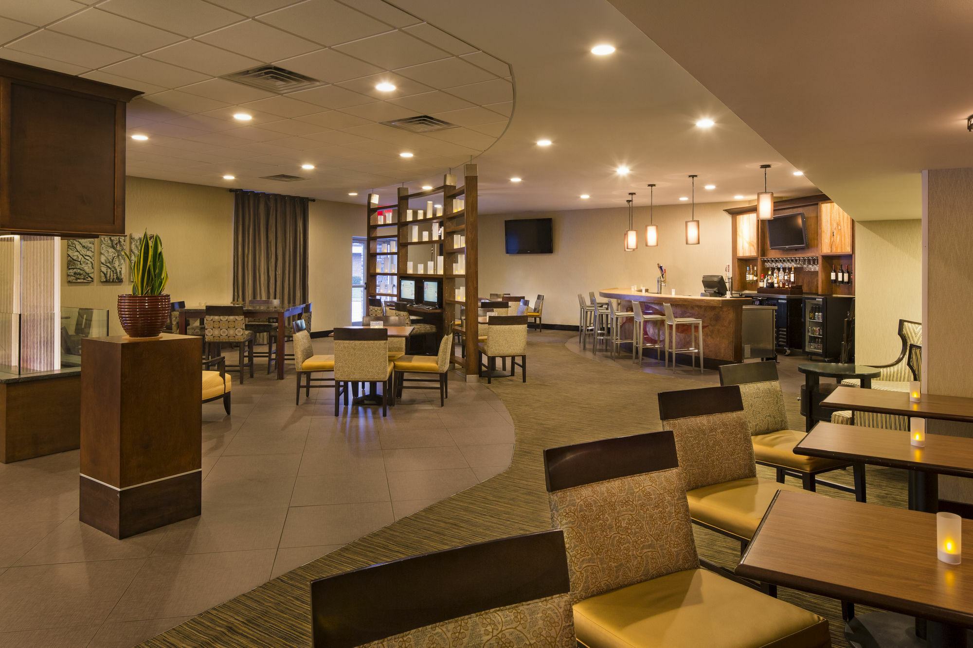 Doubletree By Hilton Hotel Raleigh - Brownstone - University Luaran gambar